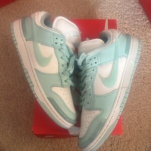 Women’s Nike Dunk Low Twist DZ2793-101